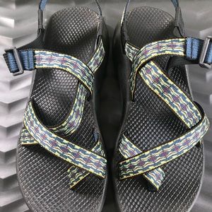{New Listing} Chaco sandals NEW STRAPS!